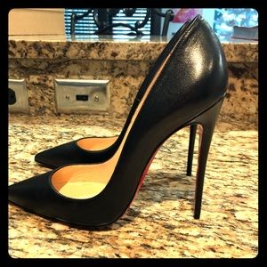 Christian Louboutin So Kate 120